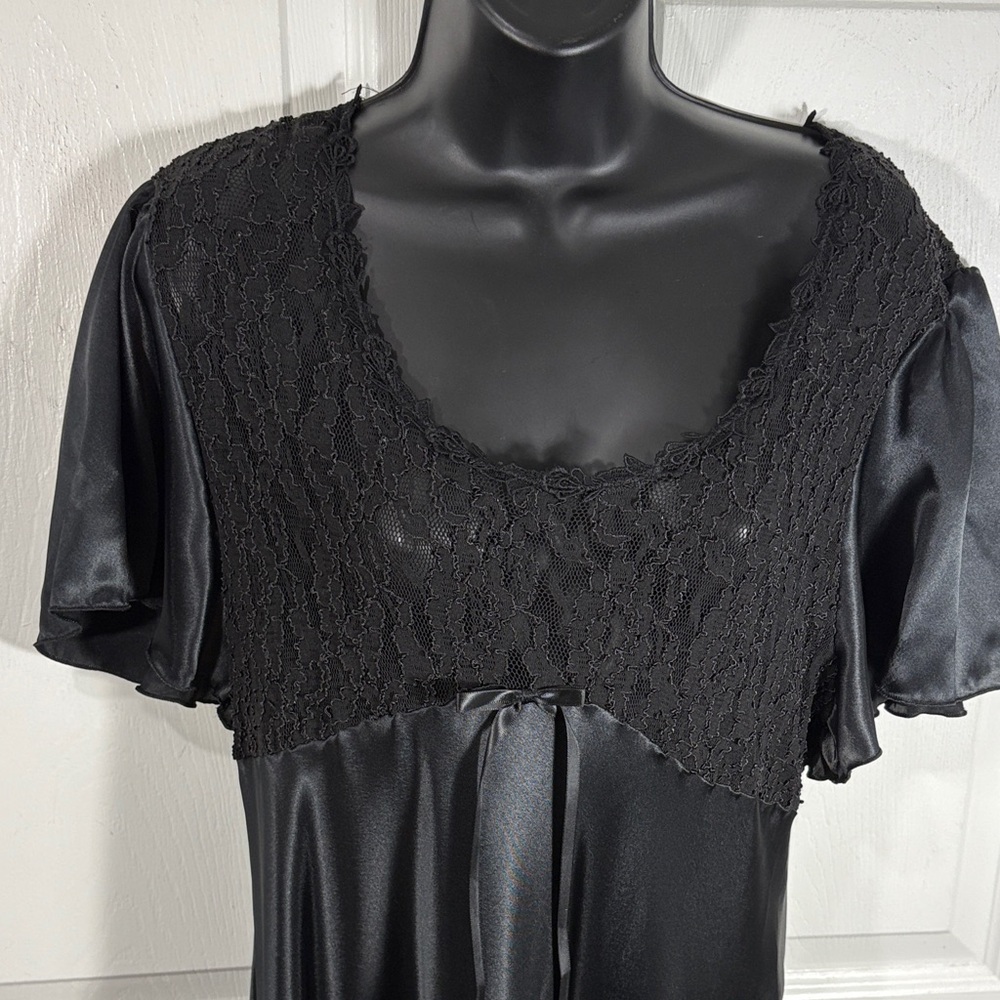 Vintage Unmentionables Black Satin Nightgown Lace Bodice Maxi Sleep Dress - Picture 4 of 8
